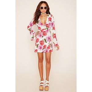 🌸 Forever 21 Floral Wrap Dress